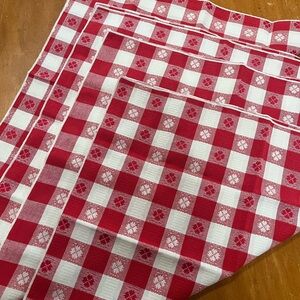 Red and White Gingham Checkered Napkins - Set of 4